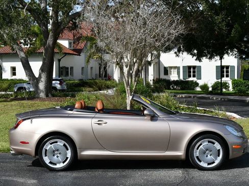 Used 2005 Lexus SC 430 Convertible image 7