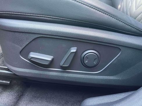 Used 2025 Kia Sportage X-Line Prestige image 16