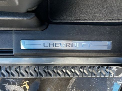 Used 2025 Chevrolet Tahoe Z71 image 23