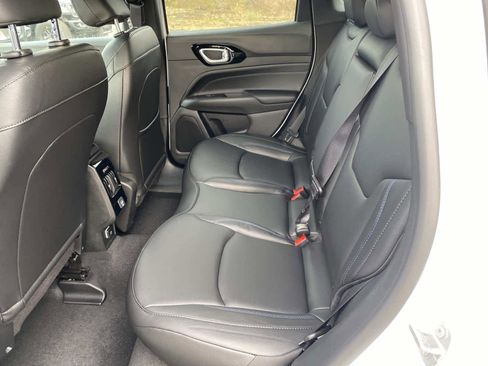 New 2026 Jeep Compass Limited image 7