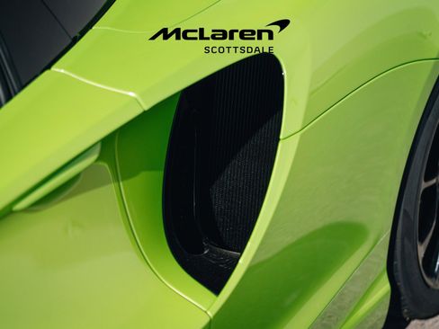 Used 2025 McLaren Artura Performance image 18