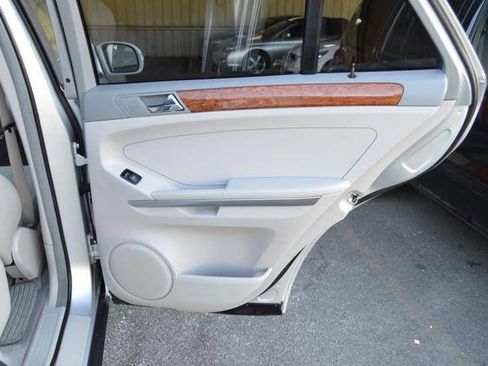 Used 2006 Mercedes-Benz ML 350 4MATIC image 51