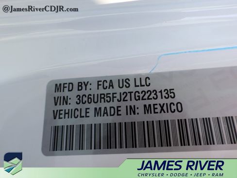 Used 2026 RAM 2500 Laramie AWD/4WD image 40
