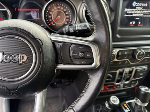 Used 2019 Jeep Wrangler Unlimited Rubicon w/ Steel Bumper Group image 18