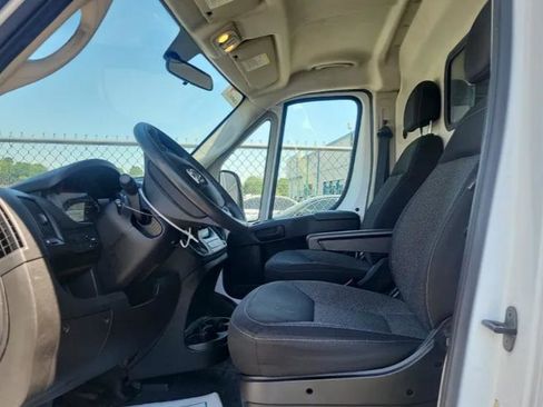 Used 2021 RAM ProMaster 2500 FWD image 7