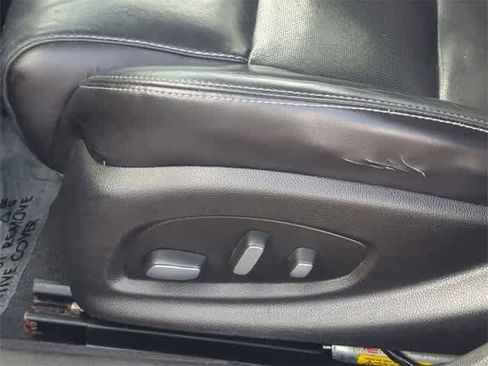 Used 2017 Cadillac XTS Luxury image 17