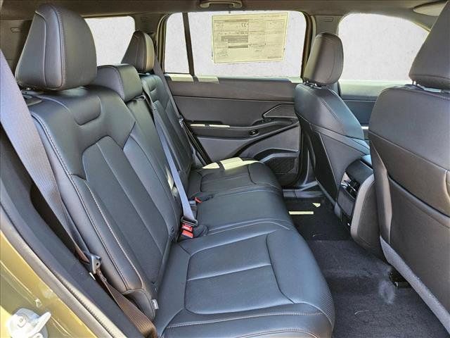 Used 2026 Jeep Cherokee Limited AWD/4WD image 16