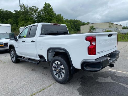 New 2025 Chevrolet Silverado 2500 Custom w/ Custom Value Package image 3