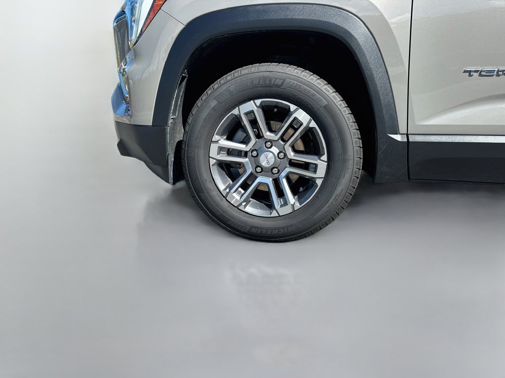 Used 2026 GMC Terrain Elevation w/ LPO, Floor Liner Package FWD image 13