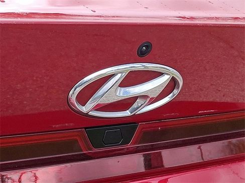 Used 2023 Hyundai Elantra SEL w/ Cargo Package image 29