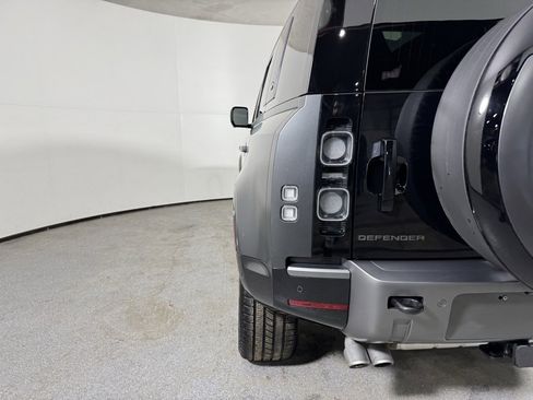 Used 2024 Land Rover Defender 110 Carpathian Edition image 9
