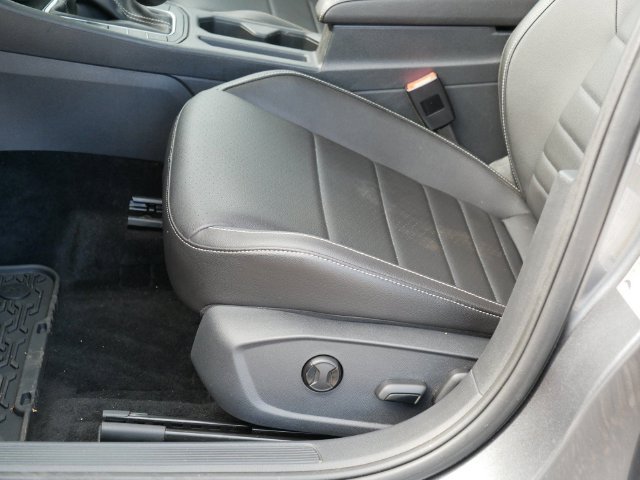 Certified 2023 Volkswagen Jetta SE FWD image 14