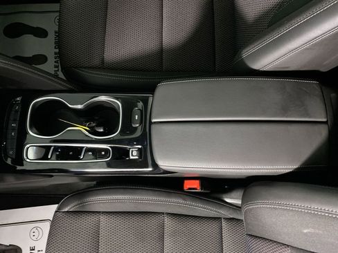 Certified 2023 Buick Envision Preferred image 20