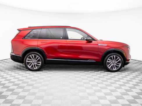 New 2026 Cadillac Vistiq Sport image 7