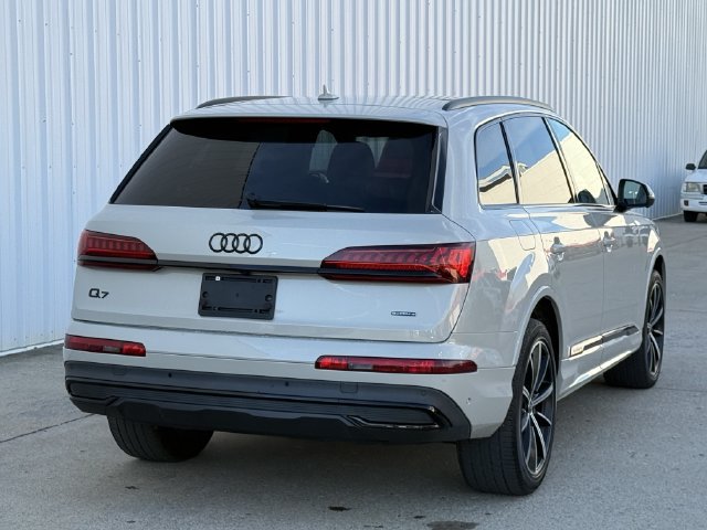 Used 2023 Audi Q7 3.0T Prestige w/ Prestige Package AWD/4WD image 5