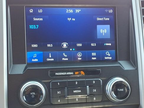 Used 2020 Ford F150 Lariat w/ Equipment Group 502A Luxury AWD/4WD image 20