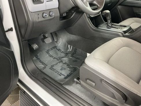 Used 2021 Chevrolet Colorado W/T w/ WT Convenience Package image 14