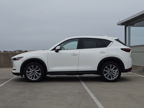 Used 2020 MAZDA CX-5 Grand Touring image 2