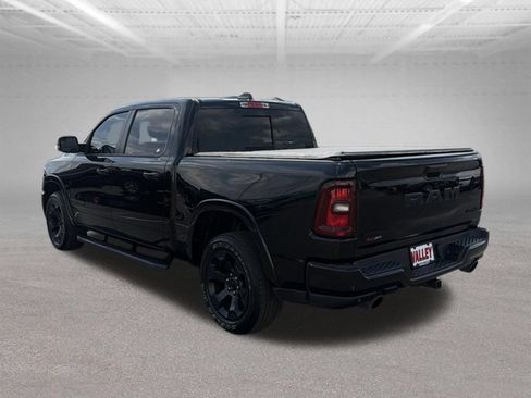 Used 2025 RAM 1500 Big Horn AWD/4WD image 8