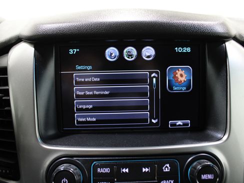 Used 2018 Chevrolet Tahoe LT image 18