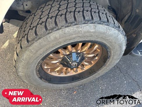 Used 2014 Toyota 4Runner SR5 image 20