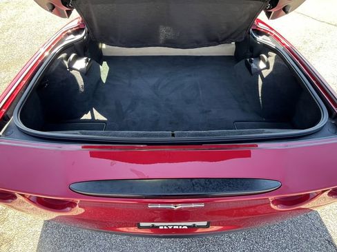 Used 2005 Chevrolet Corvette Coupe w/ Preferred Equipment Group image 7