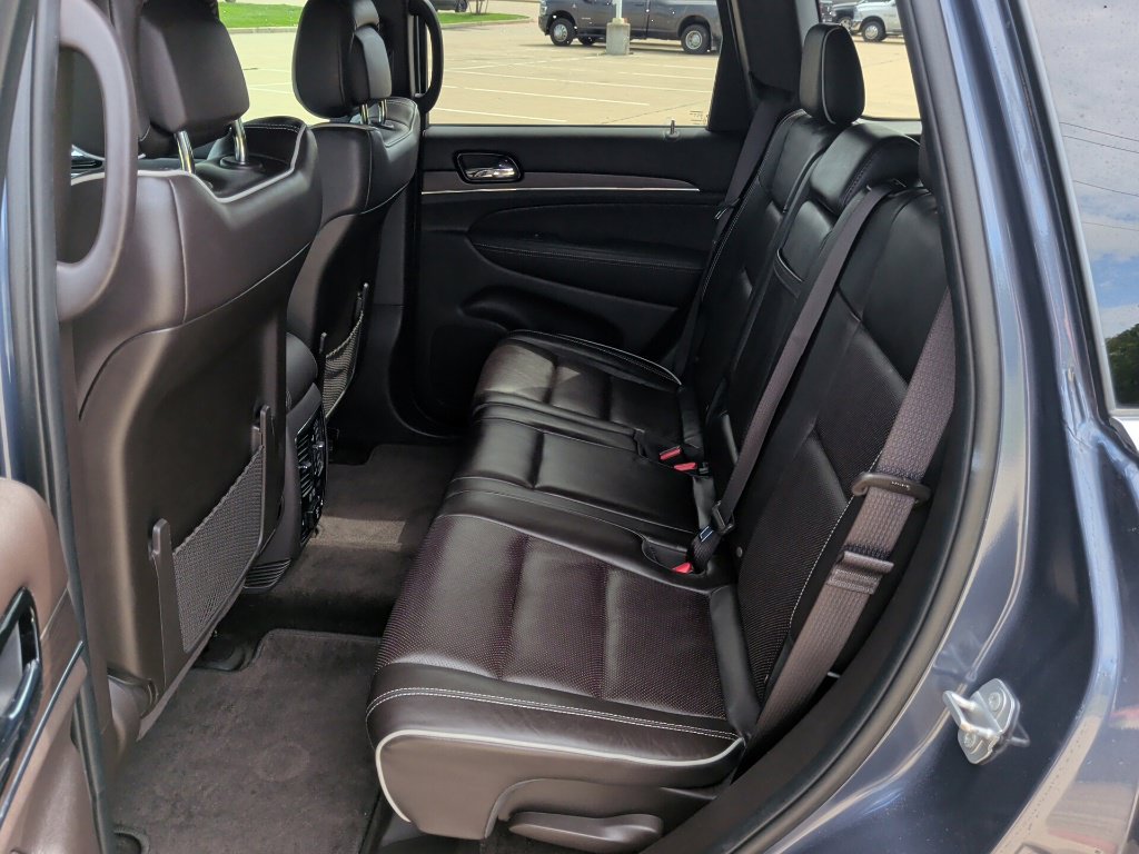 Used 2019 Jeep Grand Cherokee Overland AWD/4WD image 36