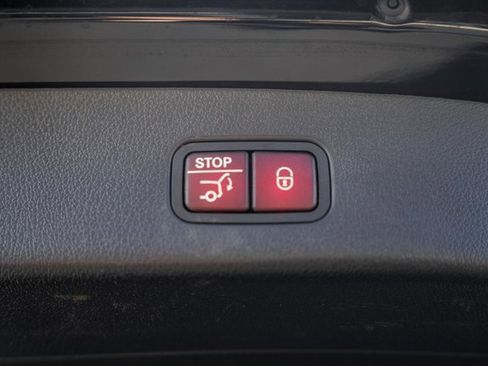 Certified 2024 Mercedes-Benz GLC 300 4MATIC image 11