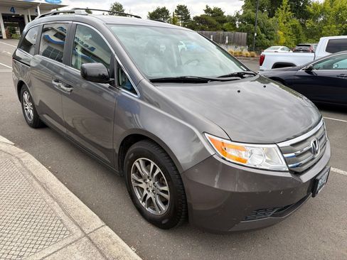 Used 2013 Honda Odyssey EX-L image 3