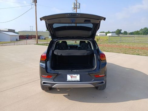 Used 2025 Buick Encore GX Preferred w/ Comfort Package AWD/4WD image 8
