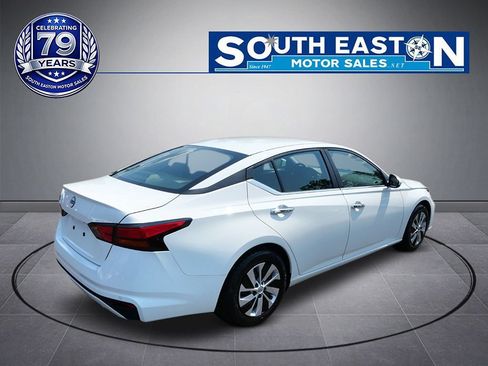 Used 2023 Nissan Altima 2.5 S FWD image 7