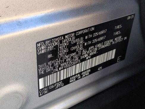 Certified 2025 Toyota RAV4 LE AWD/4WD image 31