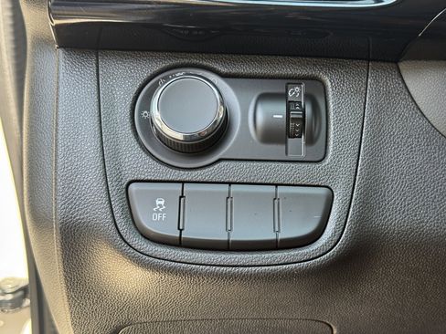 Used 2021 Chevrolet Spark LT image 25