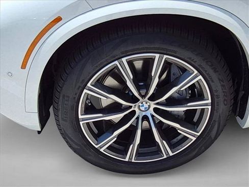 Used 2026 BMW X5 xDrive50e AWD/4WD image 21