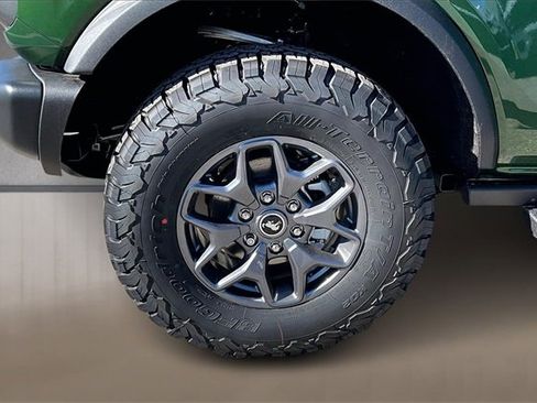 New 2025 Ford Bronco Badlands image 11