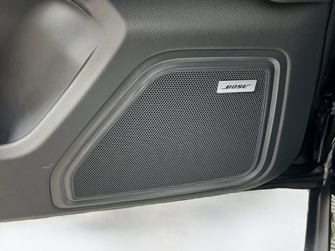 New 2026 Porsche Macan image 21