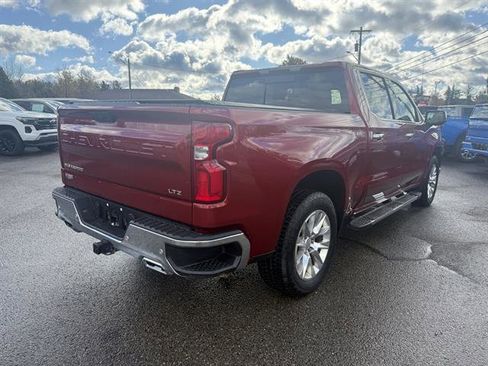 Used 2021 Chevrolet Silverado 1500 LTZ w/ Z71 Off-Road Package image 8