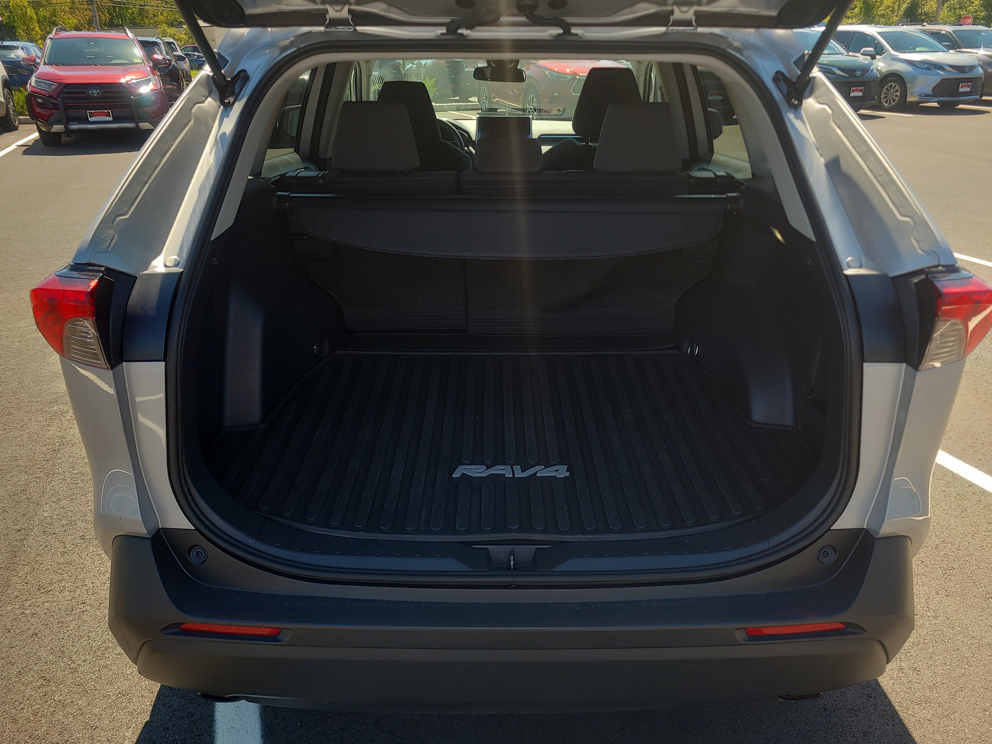 Certified 2023 Toyota RAV4 XLE AWD/4WD image 29