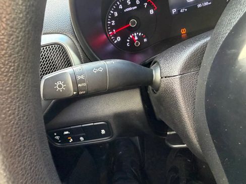 Used 2021 Kia Soul S image 23