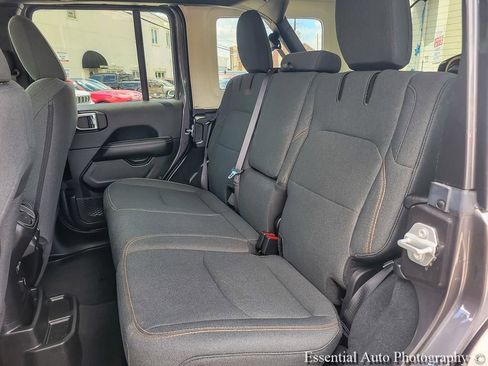 Certified 2025 Jeep Wrangler Unlimited Sahara AWD/4WD image 12