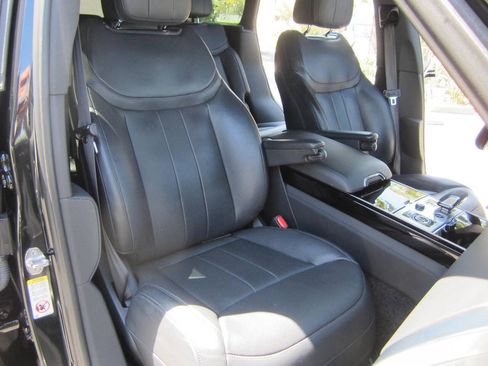 Used 2023 Land Rover Range Rover SE AWD/4WD image 23