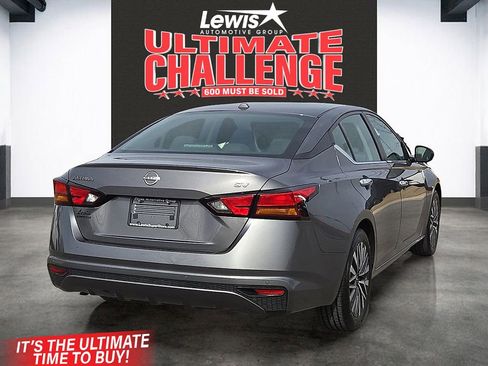 Used 2024 Nissan Altima 2.5 SV image 4