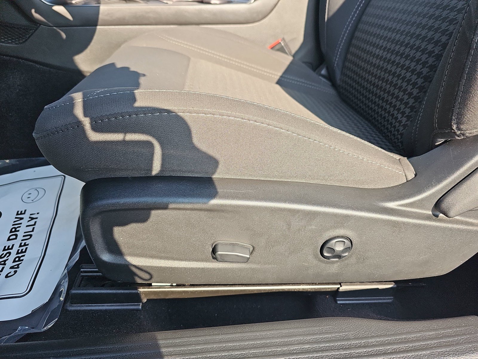 Used 2019 Dodge Challenger SXT RWD image 24