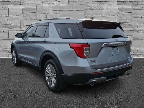 Certified 2023 Ford Explorer Limited w/ Limited Technology Package AWD/4WD image 8
