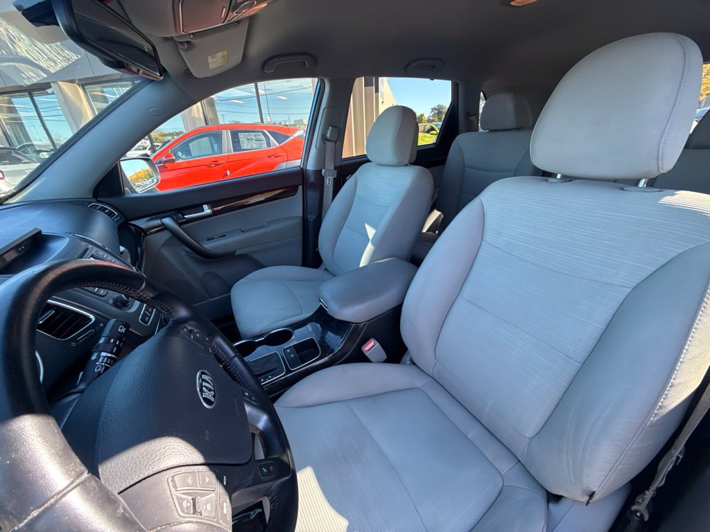 Used 2014 Kia Sorento LX AWD/4WD image 19