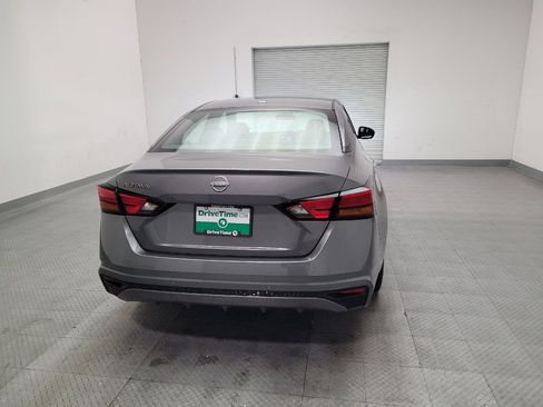 Used 2025 Nissan Altima 2.5 SV FWD image 7