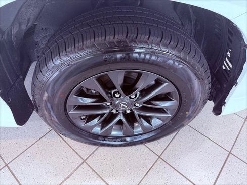 Certified 2023 Lexus GX 460 Premium AWD/4WD image 16