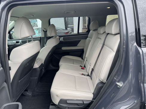 Used 2025 Hyundai Santa Fe SEL image 28