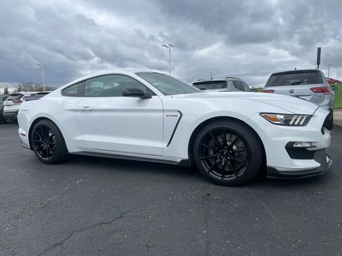 Used 2018 Ford Mustang Shelby GT350 w/ Electronics Package RWD image 2