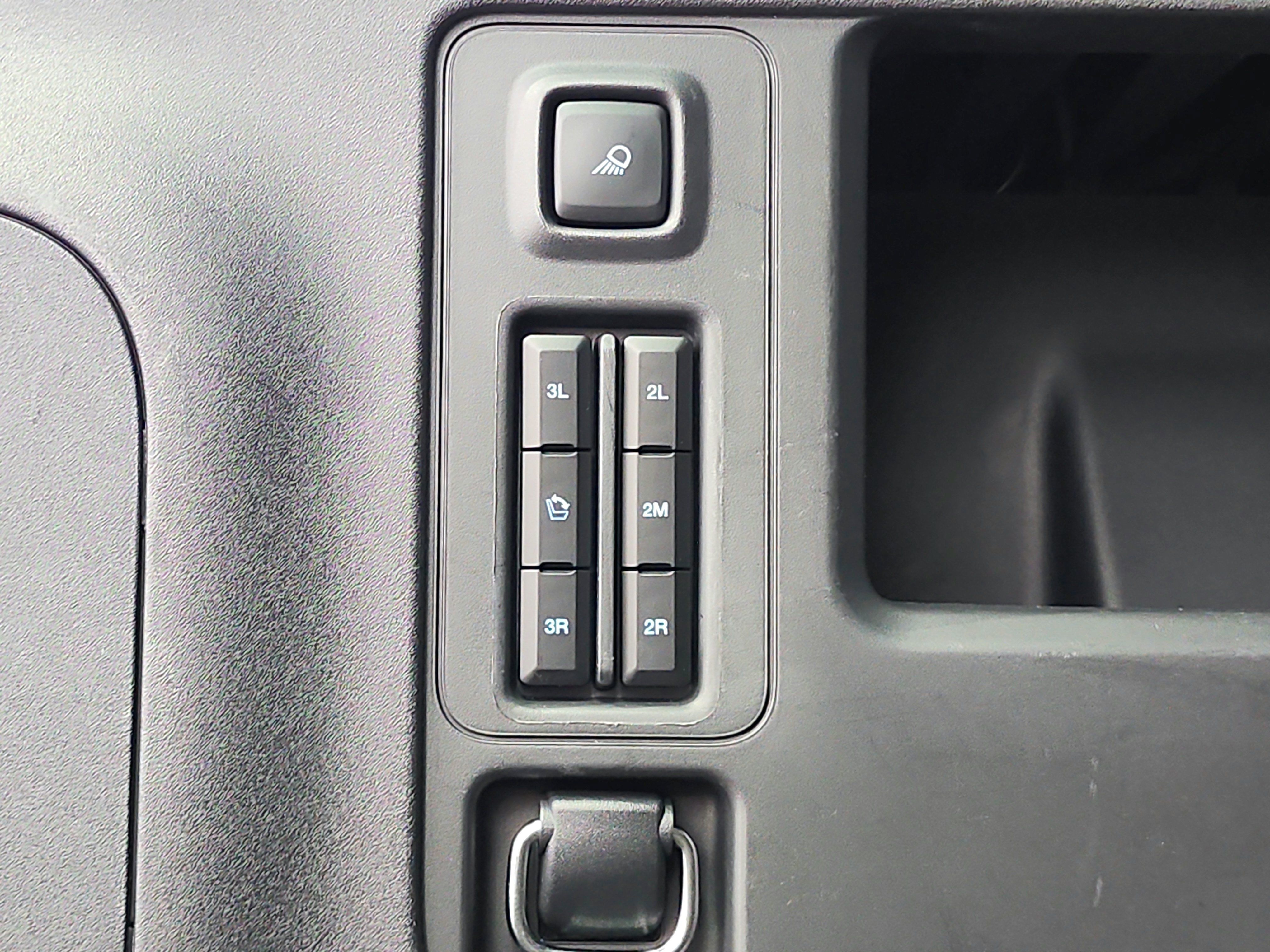 Used 2025 Ford Expedition Active AWD/4WD image 56